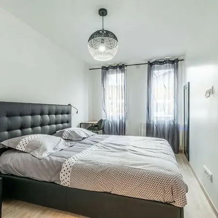 Appartement Recent Et Moderne.